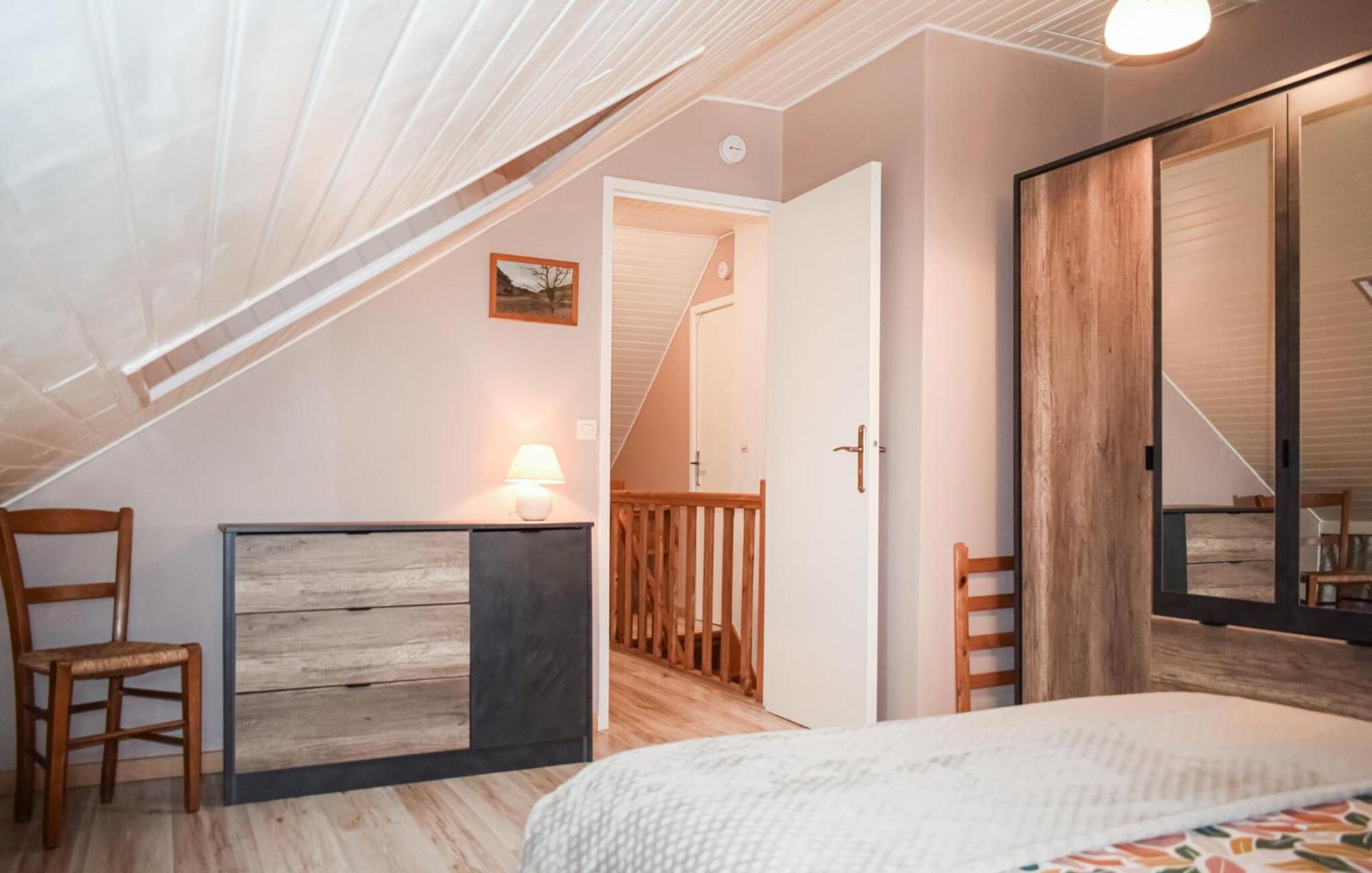 3 Bedroom Awesome Home In Lézardrieux Exteriér fotografie